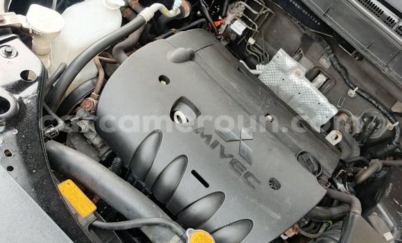 Sayi Sabo Mitsubishi Outlander Black Mota in Douala a Ƙasar Kamaru Sayi Sabo Mitsubishi Outlander Black Mota in Douala a Ƙasar Kamaru