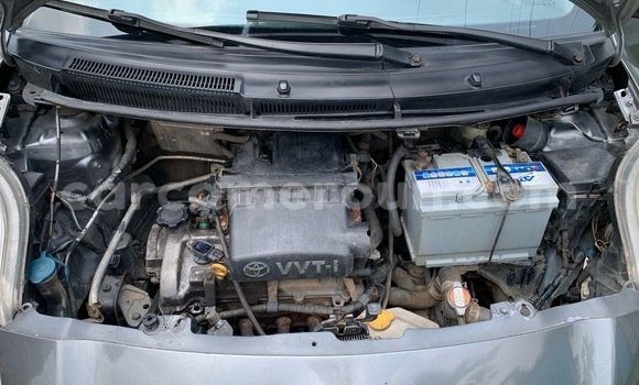 Sayi Na hannu Toyota Yaris Sauran Mota in Douala a Ƙasar Kamaru Sayi Na hannu Toyota Yaris Sauran Mota in Douala a Ƙasar Kamaru