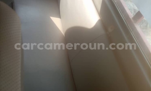 Sayi Na hannu Toyota Hiluxe Revo Sauran Mota in Douala a Ƙasar Kamaru Sayi Na hannu Toyota Hiluxe Revo Sauran Mota in Douala a Ƙasar Kamaru