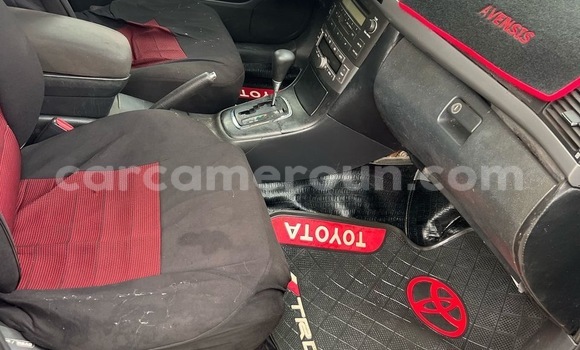 Sayi Na hannu Toyota Avensis Sauran Mota in Douala a Ƙasar Kamaru Sayi Na hannu Toyota Avensis Sauran Mota in Douala a Ƙasar Kamaru