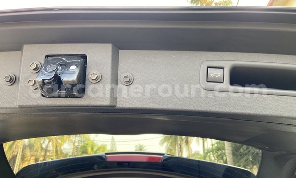 Buy Import Toyota Highlander Black Car in Douala in Littoral Cameroon Buy Import Toyota Highlander Black Car in Douala in Littoral Cameroon