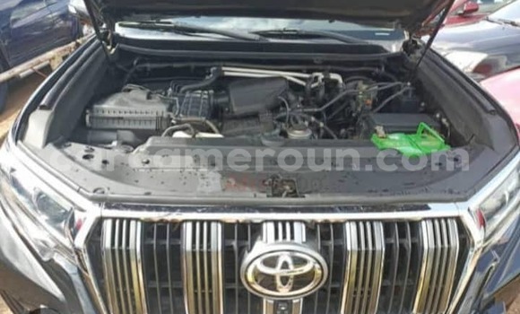 Sayi Na hannu Toyota Land Cruiser Prado Black Mota in Douala a Ƙasar Kamaru Sayi Na hannu Toyota Land Cruiser Prado Black Mota in Douala a Ƙasar Kamaru