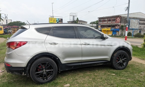 Buy Used Hyundai Santa Fe Silver Car in Douala in Littoral Cameroon Buy Used Hyundai Santa Fe Silver Car in Douala in Littoral Cameroon