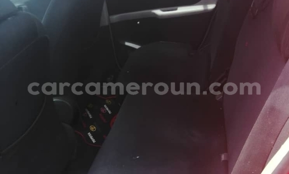 Acheter Occasion Voiture Toyota Yaris Rouge à Yaoundé, Central Cameroon Acheter Occasion Voiture Toyota Yaris Rouge à Yaoundé, Central Cameroon