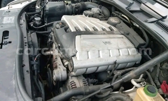 Sayi Na hannu Volkswagen Touareg Azurfa Mota in Douala a Ƙasar Kamaru Sayi Na hannu Volkswagen Touareg Azurfa Mota in Douala a Ƙasar Kamaru