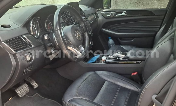 Sayi Sabo Mercedes‒Benz AMG GLE Black Mota in Douala a Ƙasar Kamaru Sayi Sabo Mercedes‒Benz AMG GLE Black Mota in Douala a Ƙasar Kamaru