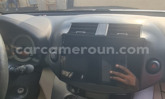 Acheter Import Voiture Toyota RAV4 Gris à Douala, Littoral Cameroon Acheter Import Voiture Toyota RAV4 Gris à Douala, Littoral Cameroon