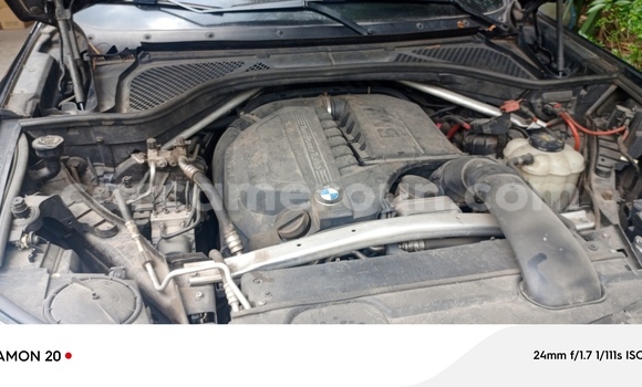 Sayi Na hannu BMW X6 Black Mota in Douala a Ƙasar Kamaru Sayi Na hannu BMW X6 Black Mota in Douala a Ƙasar Kamaru