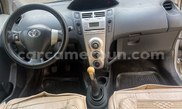 Acheter Occasion Voiture Toyota Yaris Gris à Douala, Littoral Cameroon Acheter Occasion Voiture Toyota Yaris Gris à Douala, Littoral Cameroon