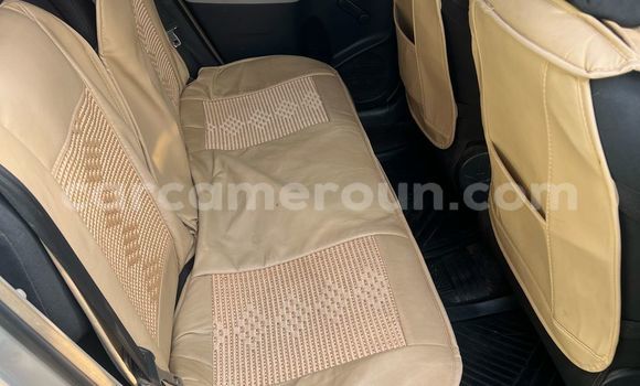 Acheter Occasion Voiture Toyota Yaris Gris à Douala, Littoral Cameroon Acheter Occasion Voiture Toyota Yaris Gris à Douala, Littoral Cameroon