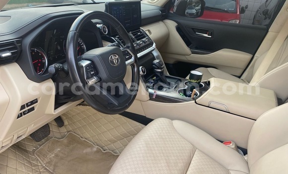 Buy Import Toyota Land Cruiser White Car in Douala in Littoral Cameroon Buy Import Toyota Land Cruiser White Car in Douala in Littoral Cameroon