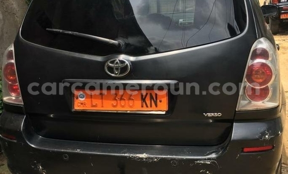 Acheter Occasion Voiture Toyota Corolla Verso Noir à Yaoundé, Central Cameroon Acheter Occasion Voiture Toyota Corolla Verso Noir à Yaoundé, Central Cameroon
