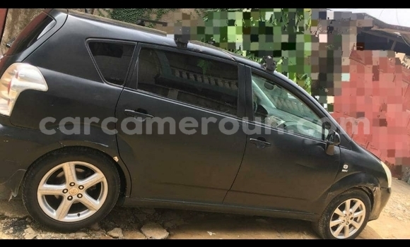 Acheter Occasion Voiture Toyota Corolla Verso Noir à Yaoundé, Central Cameroon Acheter Occasion Voiture Toyota Corolla Verso Noir à Yaoundé, Central Cameroon