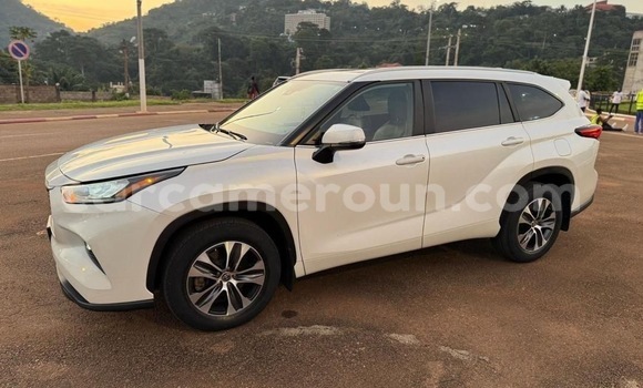 Acheter Neuf Voiture Toyota Highlander Blanc à Yaoundé, Central Cameroon Acheter Neuf Voiture Toyota Highlander Blanc à Yaoundé, Central Cameroon