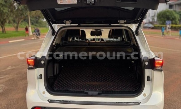 Acheter Neuf Voiture Toyota Highlander Blanc à Yaoundé, Central Cameroon Acheter Neuf Voiture Toyota Highlander Blanc à Yaoundé, Central Cameroon