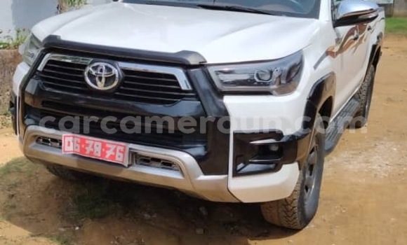 Acheter Neuf Voiture Toyota Hiluxe VIGO Noir à Douala, Littoral Cameroon Acheter Neuf Voiture Toyota Hiluxe VIGO Noir à Douala, Littoral Cameroon