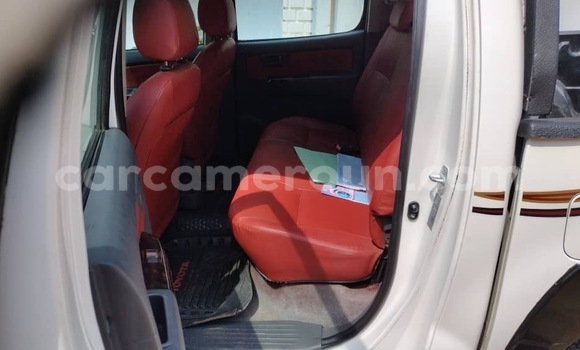 Acheter Neuf Voiture Toyota Hiluxe VIGO Noir à Douala, Littoral Cameroon Acheter Neuf Voiture Toyota Hiluxe VIGO Noir à Douala, Littoral Cameroon