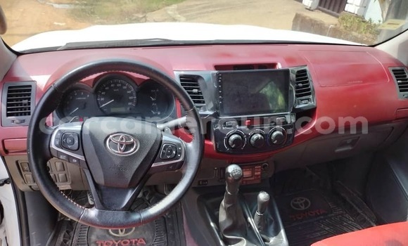Acheter Neuf Voiture Toyota Hiluxe VIGO Noir à Douala, Littoral Cameroon Acheter Neuf Voiture Toyota Hiluxe VIGO Noir à Douala, Littoral Cameroon