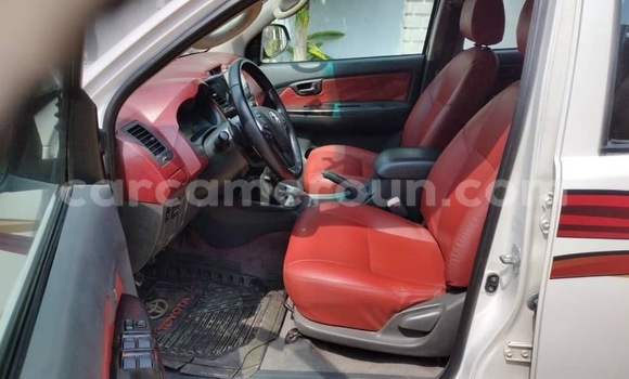 Acheter Neuf Voiture Toyota Hiluxe VIGO Noir à Douala, Littoral Cameroon Acheter Neuf Voiture Toyota Hiluxe VIGO Noir à Douala, Littoral Cameroon