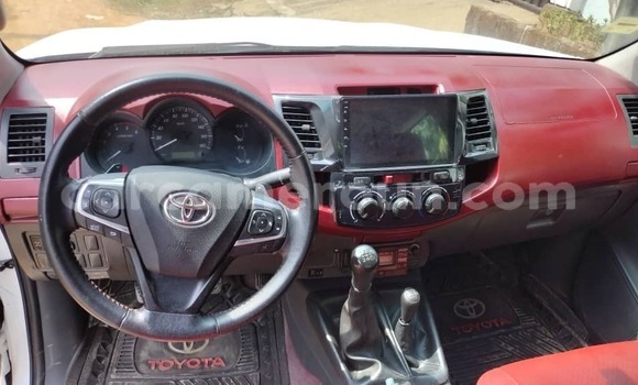 Acheter Neuf Voiture Toyota Hiluxe VIGO Noir à Douala, Littoral Cameroon Acheter Neuf Voiture Toyota Hiluxe VIGO Noir à Douala, Littoral Cameroon