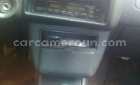 Acheter Occasion Voiture Toyota RAV4 Rouge à Yaoundé, Central Cameroon Acheter Occasion Voiture Toyota RAV4 Rouge à Yaoundé, Central Cameroon