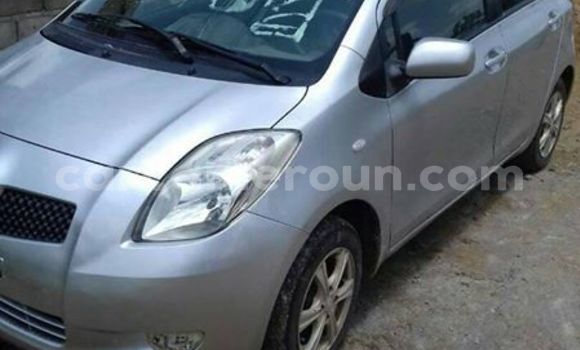 Acheter Occasion Voiture Toyota Yaris Gris à Yaoundé, Central Cameroon Acheter Occasion Voiture Toyota Yaris Gris à Yaoundé, Central Cameroon