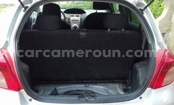 Acheter Occasion Voiture Toyota Yaris Gris à Yaoundé, Central Cameroon Acheter Occasion Voiture Toyota Yaris Gris à Yaoundé, Central Cameroon