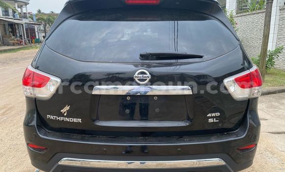 Sayi Imported Nissan Pathfinder Black Mota in Douala a Ƙasar Kamaru Sayi Imported Nissan Pathfinder Black Mota in Douala a Ƙasar Kamaru