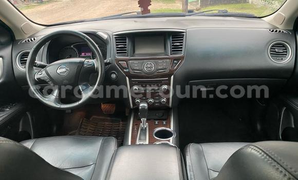 Sayi Imported Nissan Pathfinder Black Mota in Douala a Ƙasar Kamaru Sayi Imported Nissan Pathfinder Black Mota in Douala a Ƙasar Kamaru