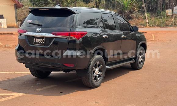 Acheter Import Voiture Toyota Fortuner Noir à Douala, Littoral Cameroon Acheter Import Voiture Toyota Fortuner Noir à Douala, Littoral Cameroon