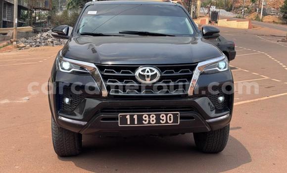 Acheter Import Voiture Toyota Fortuner Noir à Douala, Littoral Cameroon Acheter Import Voiture Toyota Fortuner Noir à Douala, Littoral Cameroon