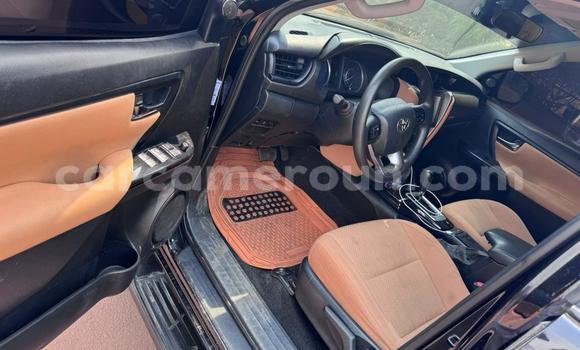 Acheter Import Voiture Toyota Fortuner Noir à Douala, Littoral Cameroon Acheter Import Voiture Toyota Fortuner Noir à Douala, Littoral Cameroon