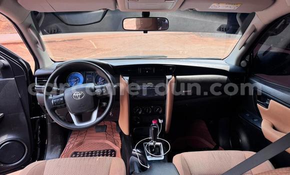 Acheter Import Voiture Toyota Fortuner Noir à Douala, Littoral Cameroon Acheter Import Voiture Toyota Fortuner Noir à Douala, Littoral Cameroon