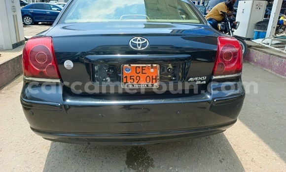 Sayi Na hannu Toyota Avensis Blue Mota in Douala a Ƙasar Kamaru Sayi Na hannu Toyota Avensis Blue Mota in Douala a Ƙasar Kamaru