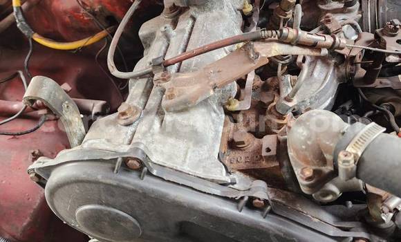 Acheter Occasion Voiture Toyota Picnic Rouge à Yaoundé, Central Cameroon Acheter Occasion Voiture Toyota Picnic Rouge à Yaoundé, Central Cameroon