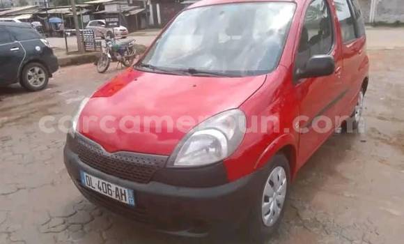 Acheter Occasion Voiture Toyota Yaris Rouge à Yaoundé, Central Cameroon Acheter Occasion Voiture Toyota Yaris Rouge à Yaoundé, Central Cameroon