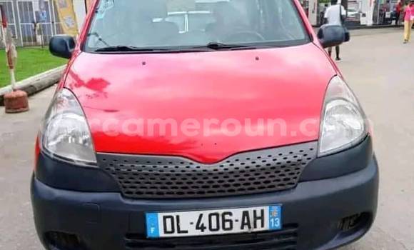 Acheter Occasion Voiture Toyota Yaris Rouge à Yaoundé, Central Cameroon Acheter Occasion Voiture Toyota Yaris Rouge à Yaoundé, Central Cameroon