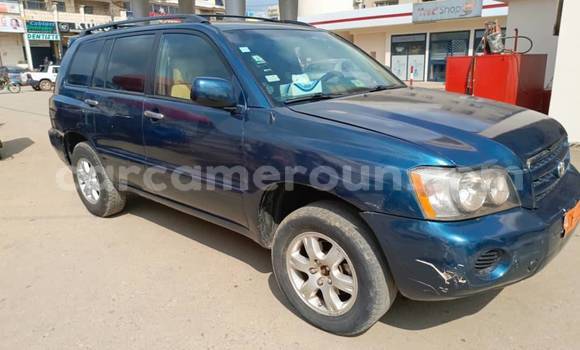 Acheter Occasion Voiture Toyota Highlander Bleu à Yaoundé, Central Cameroon Acheter Occasion Voiture Toyota Highlander Bleu à Yaoundé, Central Cameroon