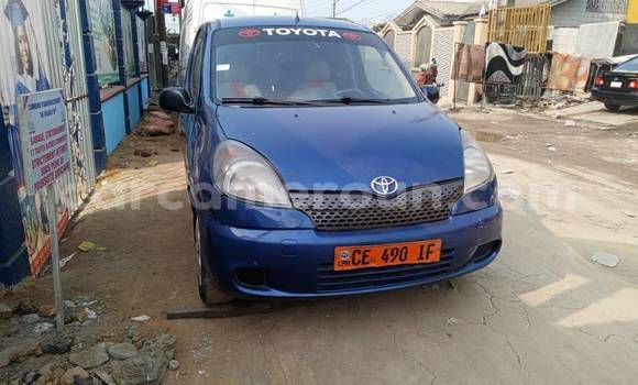 Acheter Occasion Voiture Toyota Yaris Verso Bleu à Yaoundé, Central Cameroon Acheter Occasion Voiture Toyota Yaris Verso Bleu à Yaoundé, Central Cameroon