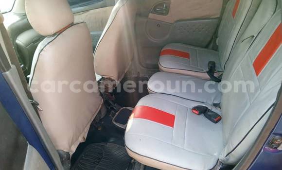 Acheter Occasion Voiture Toyota Yaris Verso Bleu à Yaoundé, Central Cameroon Acheter Occasion Voiture Toyota Yaris Verso Bleu à Yaoundé, Central Cameroon