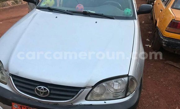 Sayi Na hannu Toyota Avensis Azurfa Mota in Yaounde a Babban Kamaru Sayi Na hannu Toyota Avensis Azurfa Mota in Yaounde a Babban Kamaru