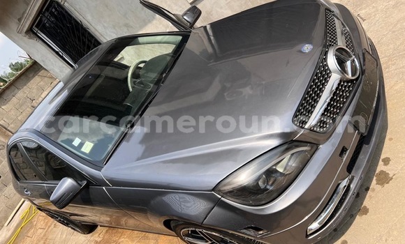 Sayi Na hannu Mercedes‒Benz C–Class Sauran Mota in Douala a Ƙasar Kamaru Sayi Na hannu Mercedes‒Benz C–Class Sauran Mota in Douala a Ƙasar Kamaru