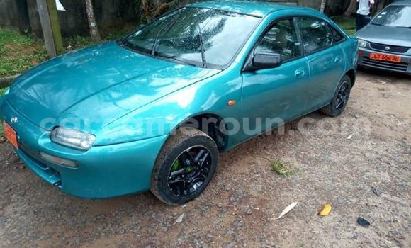 Sayi Na hannu Mazda 323 Sauran Mota in Yaounde a Babban Kamaru