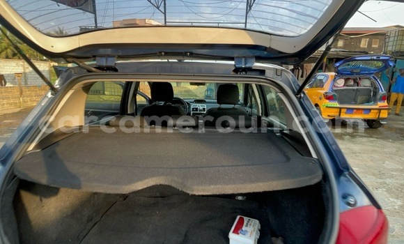 Sayi Na hannu Peugeot 308 Blue Mota in Douala a Ƙasar Kamaru Sayi Na hannu Peugeot 308 Blue Mota in Douala a Ƙasar Kamaru