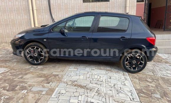 Sayi Na hannu Peugeot 308 Blue Mota in Douala a Ƙasar Kamaru Sayi Na hannu Peugeot 308 Blue Mota in Douala a Ƙasar Kamaru