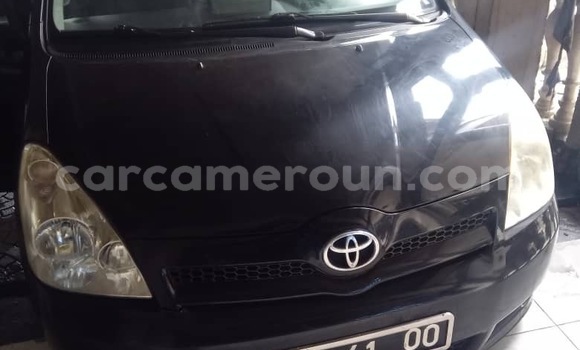 Buy Used Toyota Corolla Verso Black Car in Douala in Littoral Cameroon