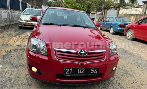 Sayi Na hannu Toyota Avensis Red Mota in Douala a Ƙasar Kamaru Sayi Na hannu Toyota Avensis Red Mota in Douala a Ƙasar Kamaru