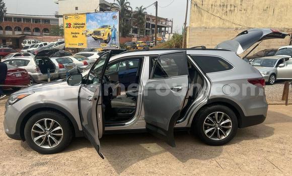 Sayi Na hannu Hyundai Santa Fe Azurfa Mota in Douala a Ƙasar Kamaru Sayi Na hannu Hyundai Santa Fe Azurfa Mota in Douala a Ƙasar Kamaru