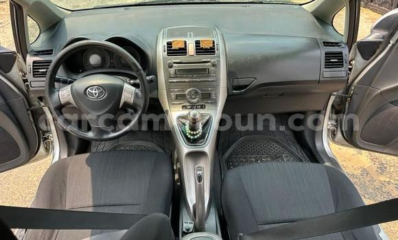 Sayi Na hannu Toyota Auris Azurfa Mota in Douala a Ƙasar Kamaru Sayi Na hannu Toyota Auris Azurfa Mota in Douala a Ƙasar Kamaru