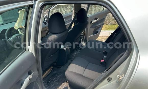 Sayi Na hannu Toyota Auris Azurfa Mota in Douala a Ƙasar Kamaru Sayi Na hannu Toyota Auris Azurfa Mota in Douala a Ƙasar Kamaru